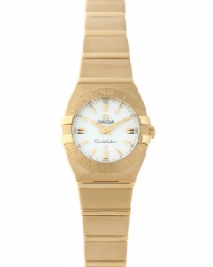 �_�u���E�C�[�O���@�z���C�g�V�F��